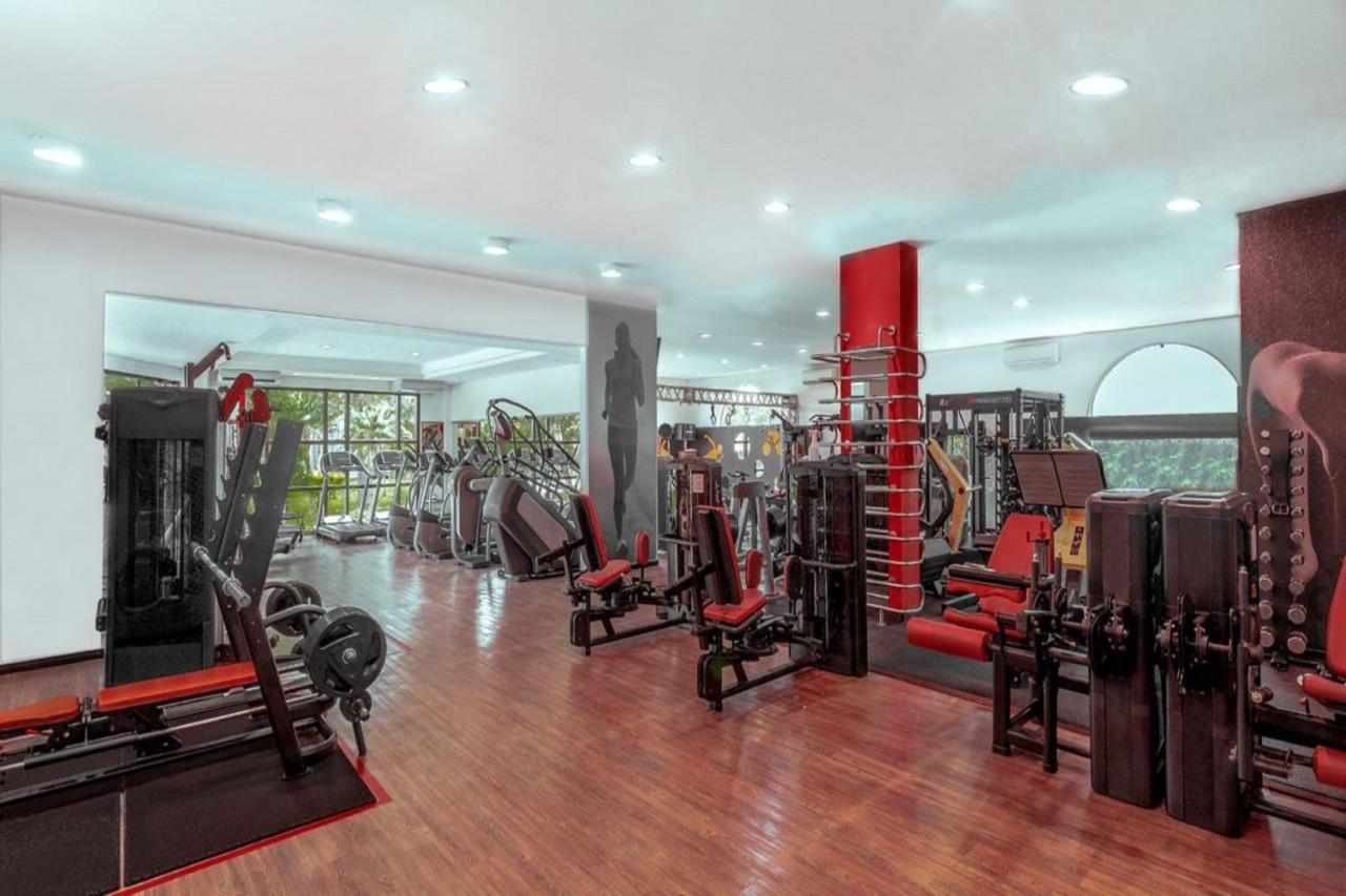 فندق ماريوت مطار ساو باولو جوارولوس المظهر الخارجي الصورة The gym at the hotel